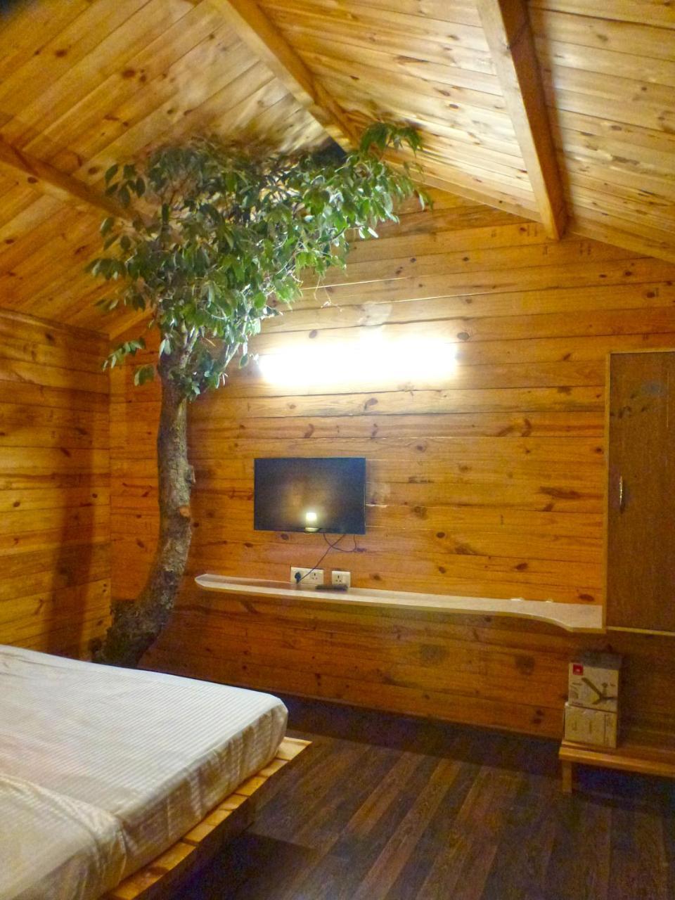 Treehouse Resort Mukteshwar Exterior photo