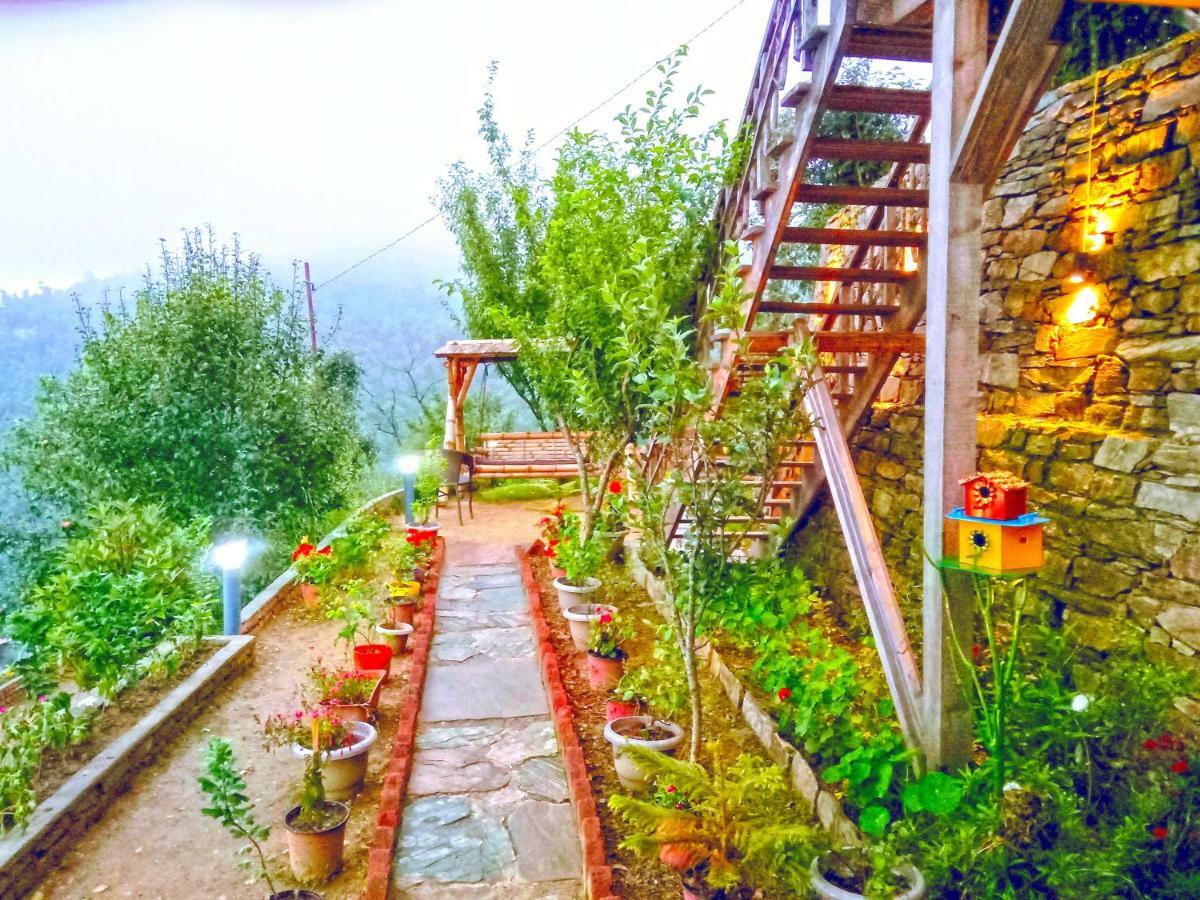 Treehouse Resort Mukteshwar Exterior photo